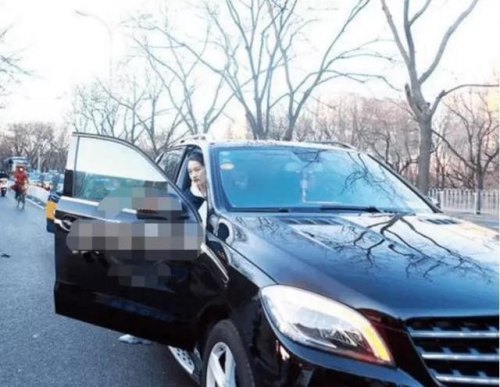 明星的车都是怎么到外地的