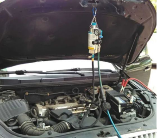 汽车怎么清积碳？