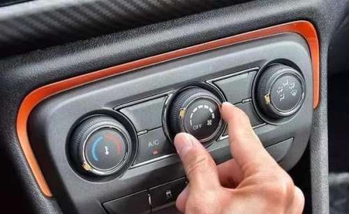 一般启动车后多久才能开暖气？