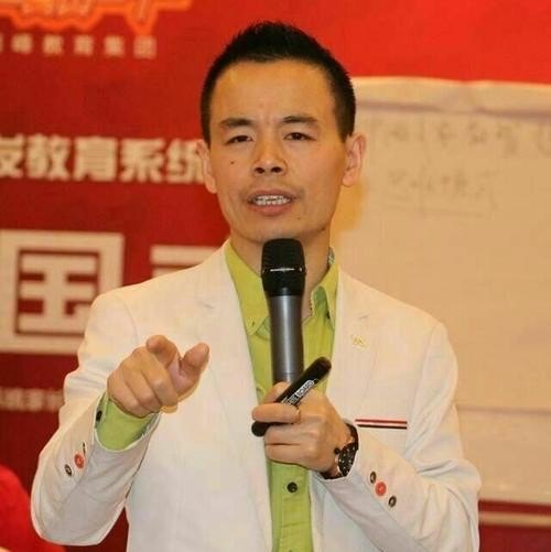 黄导自动教育靠谱吗? 黄导自动教育靠谱吗?