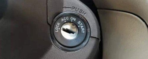 雅阁停车熄火的正确步骤？