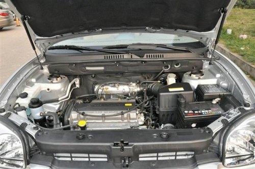 华泰圣达菲什么发动机哪里产的？