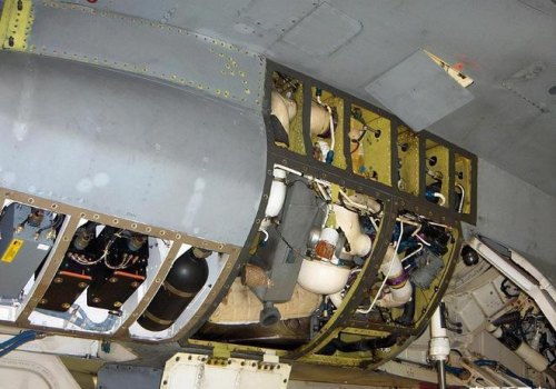 军用直升机和战斗机有没有空调?如果没有,坐里面不是热坏了? 军用直升机和战斗机有没有空调?如果没有,坐里面不是热坏了?