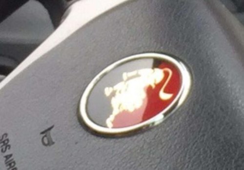 有狮子的图标是什么车？