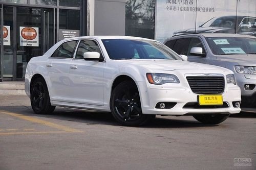 克莱斯勒300s配置？