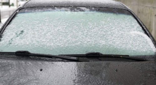 车窗有雪和冰解决小技巧？