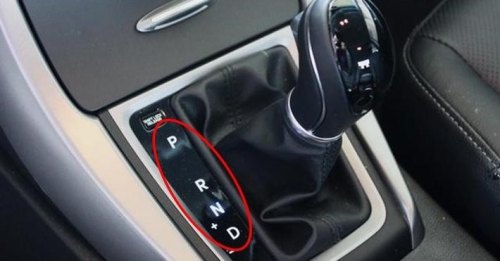 自动档车怎么开步骤？