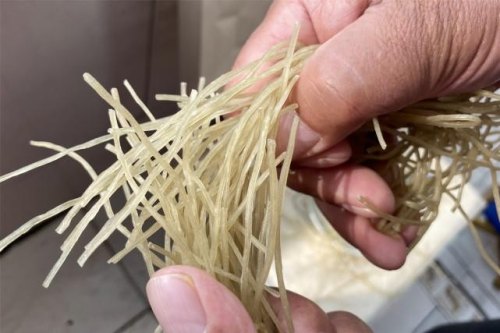 粉条一折就断是好粉条吗